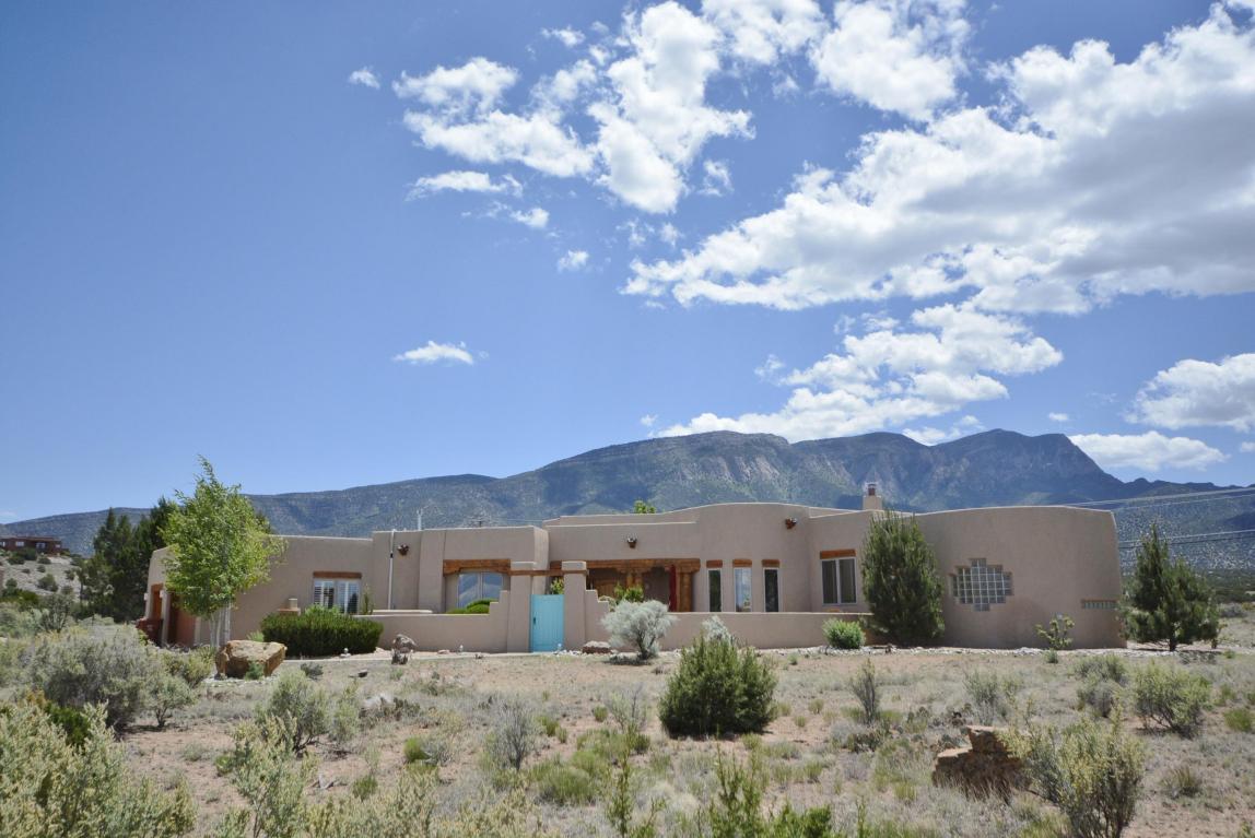 4 Cinco Circle, Placitas